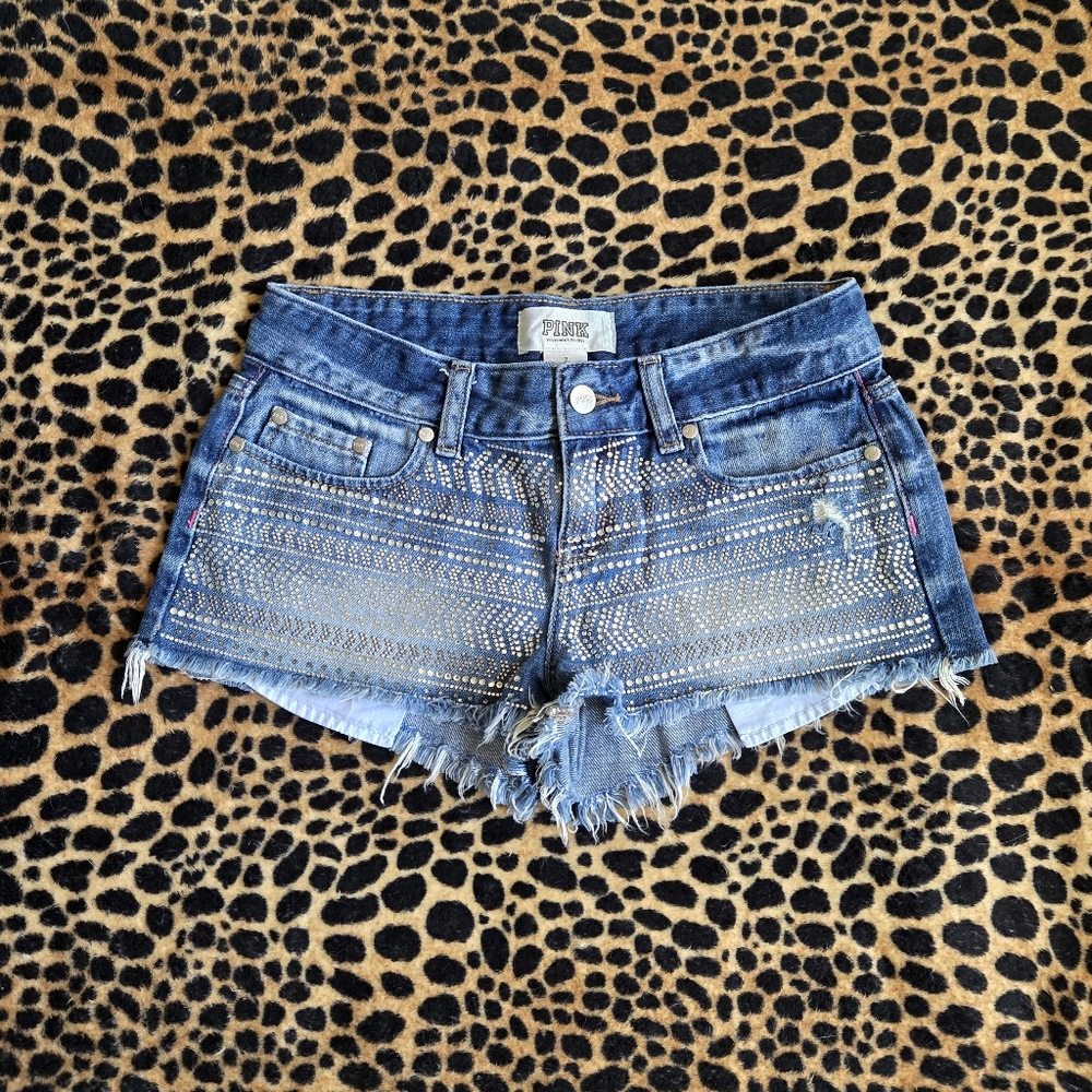 VS PINK shorts